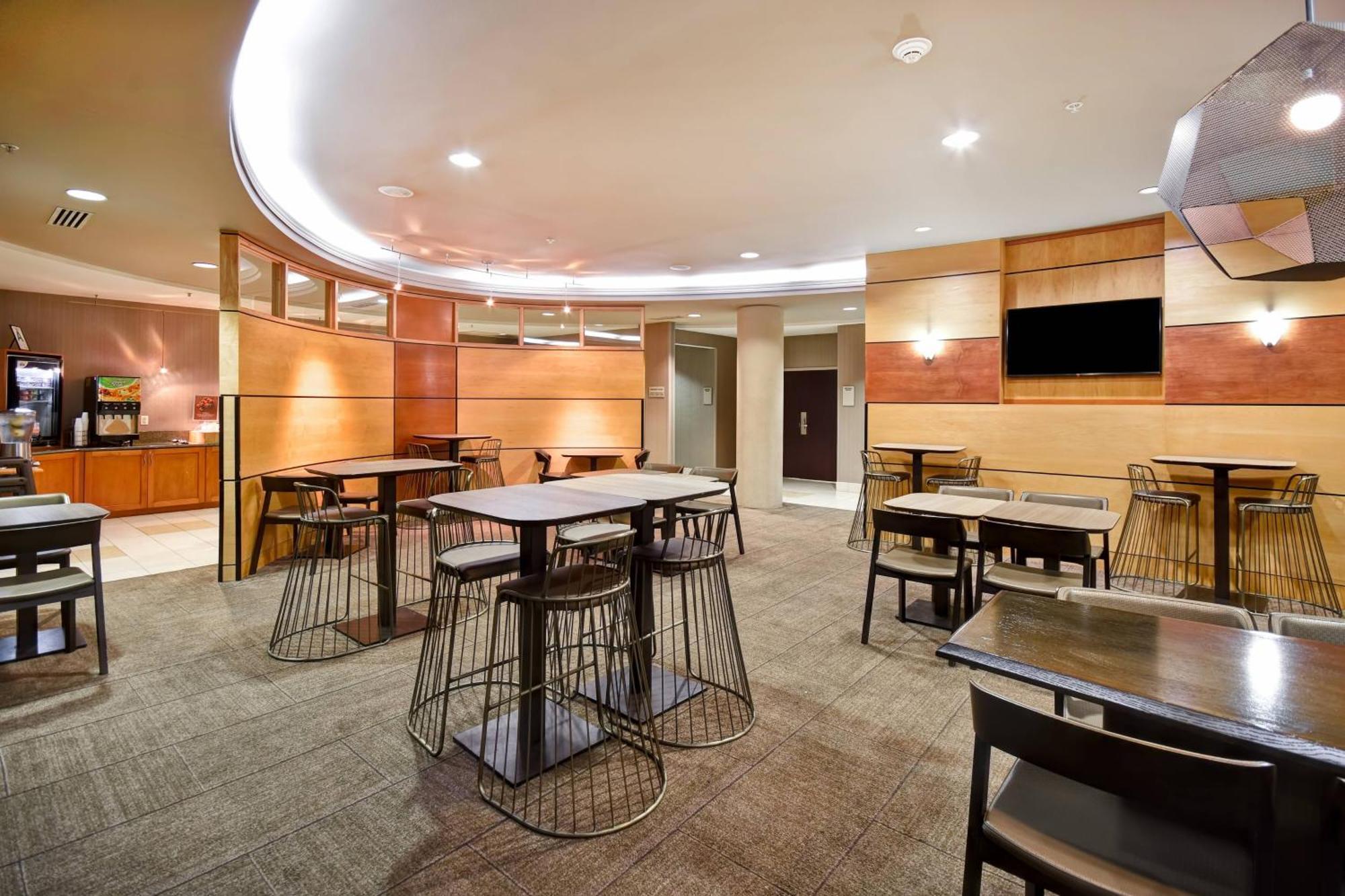 Springhill Suites Louisville Airport Εξωτερικό φωτογραφία